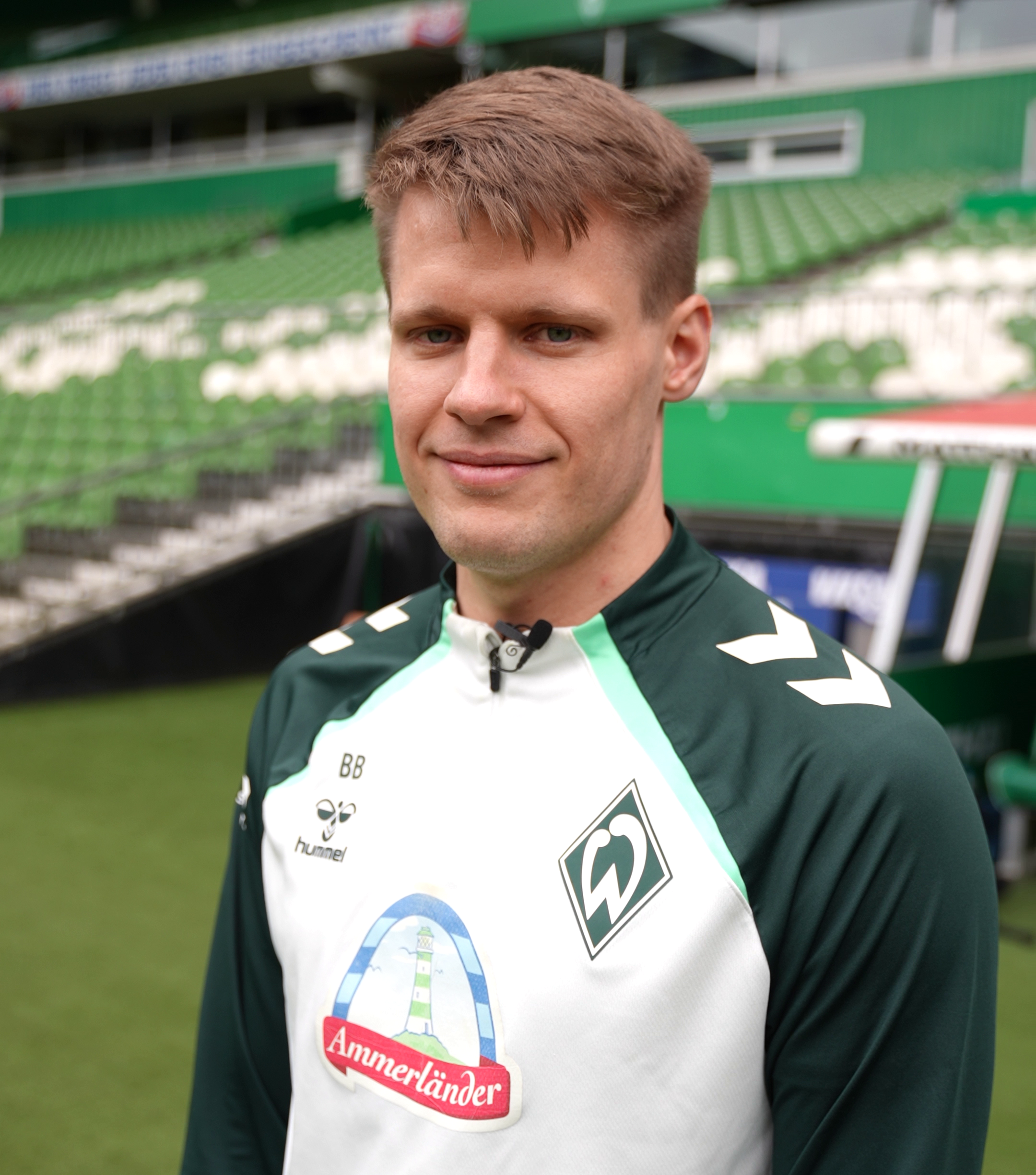 vlcsnap-2026-06-03-10h51m07s616x Dokrorand + Werder Trainer Björn Bremermann